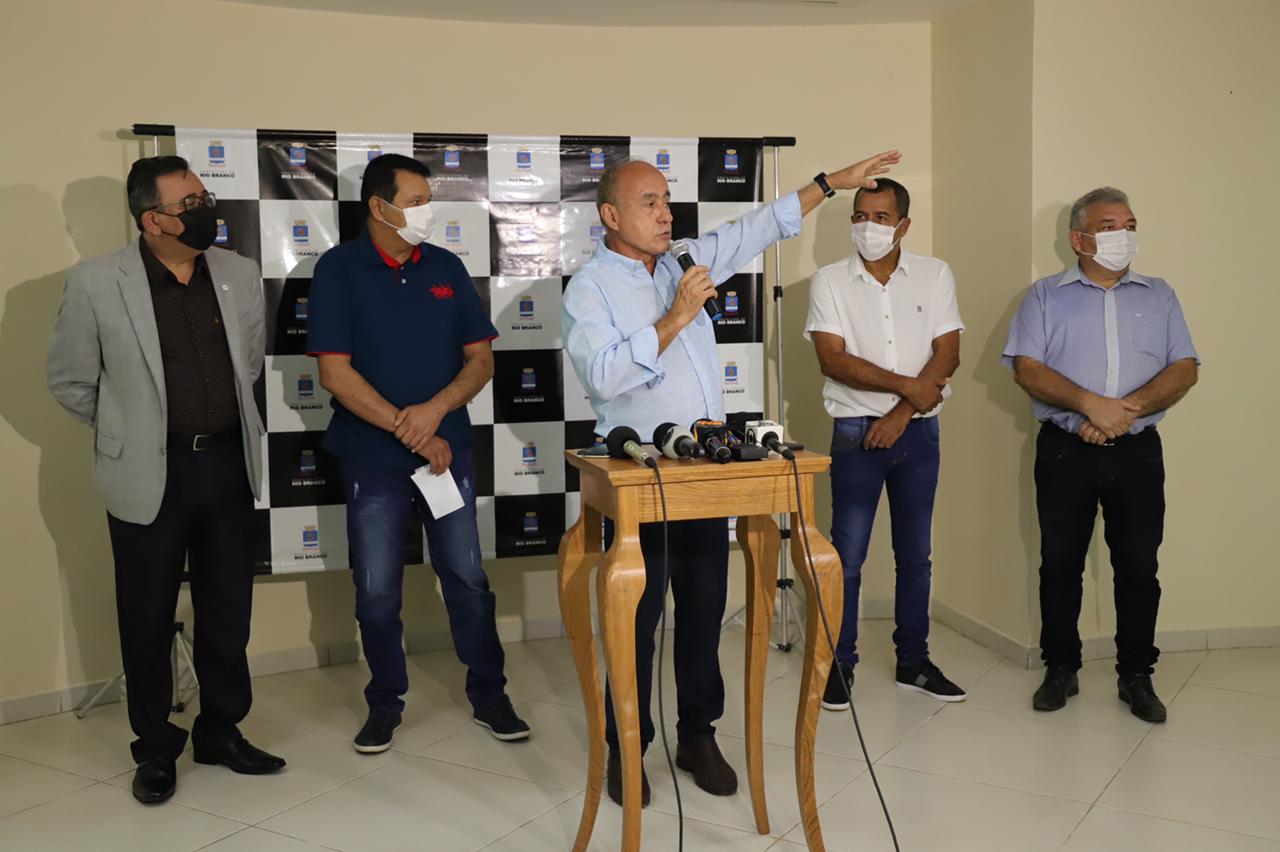 Tião Bocalom diz que empresas do transporte coletivo não querem operar na Capital ainda pelo baixo lucro das operações